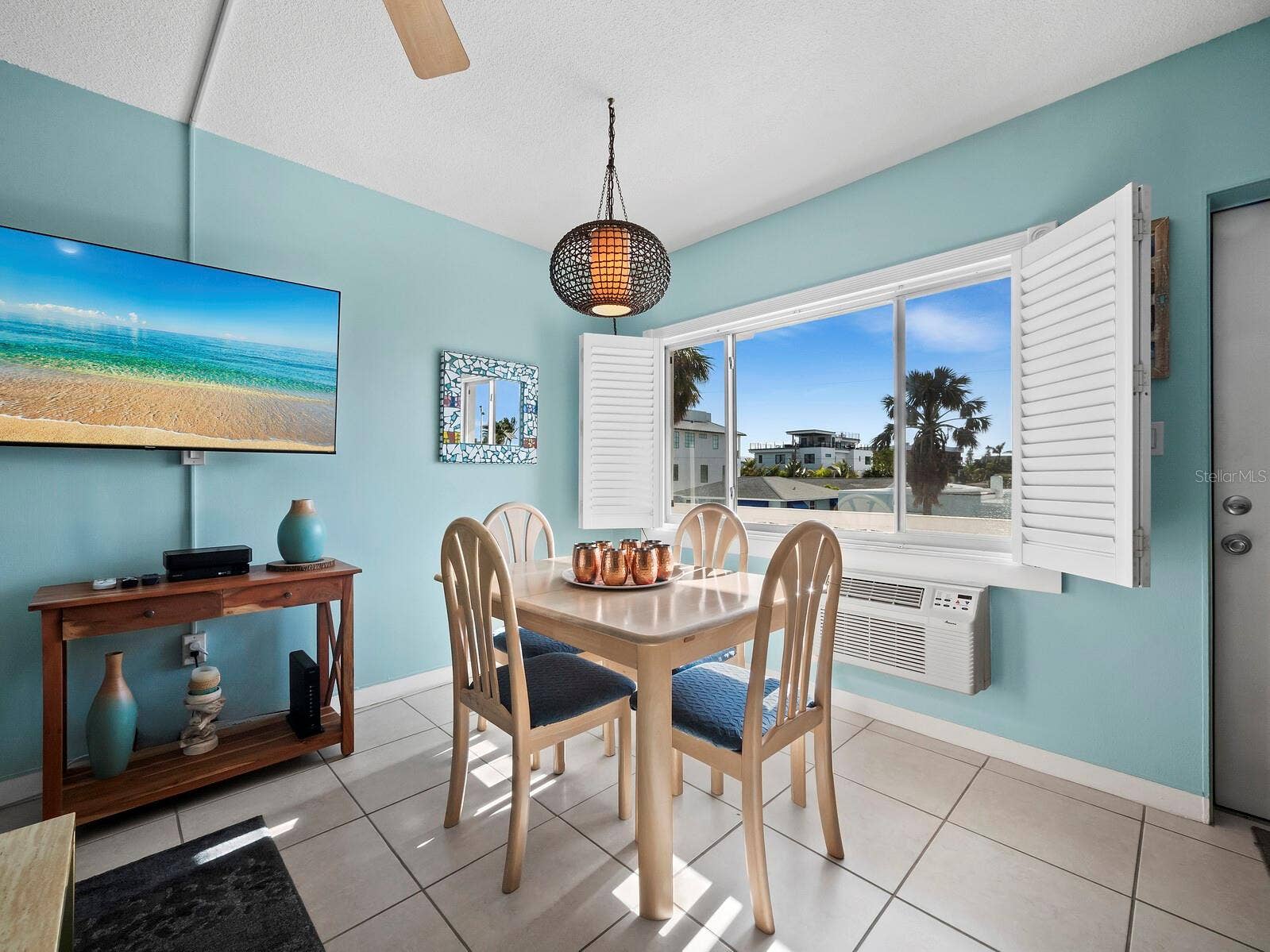 475 BENJAMIN FRANKLIN DRIVE, #215, Sarasota, FL 34236