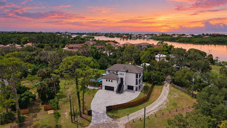 Property photo for 327 ROBERTS ROAD, Nokomis, FL
