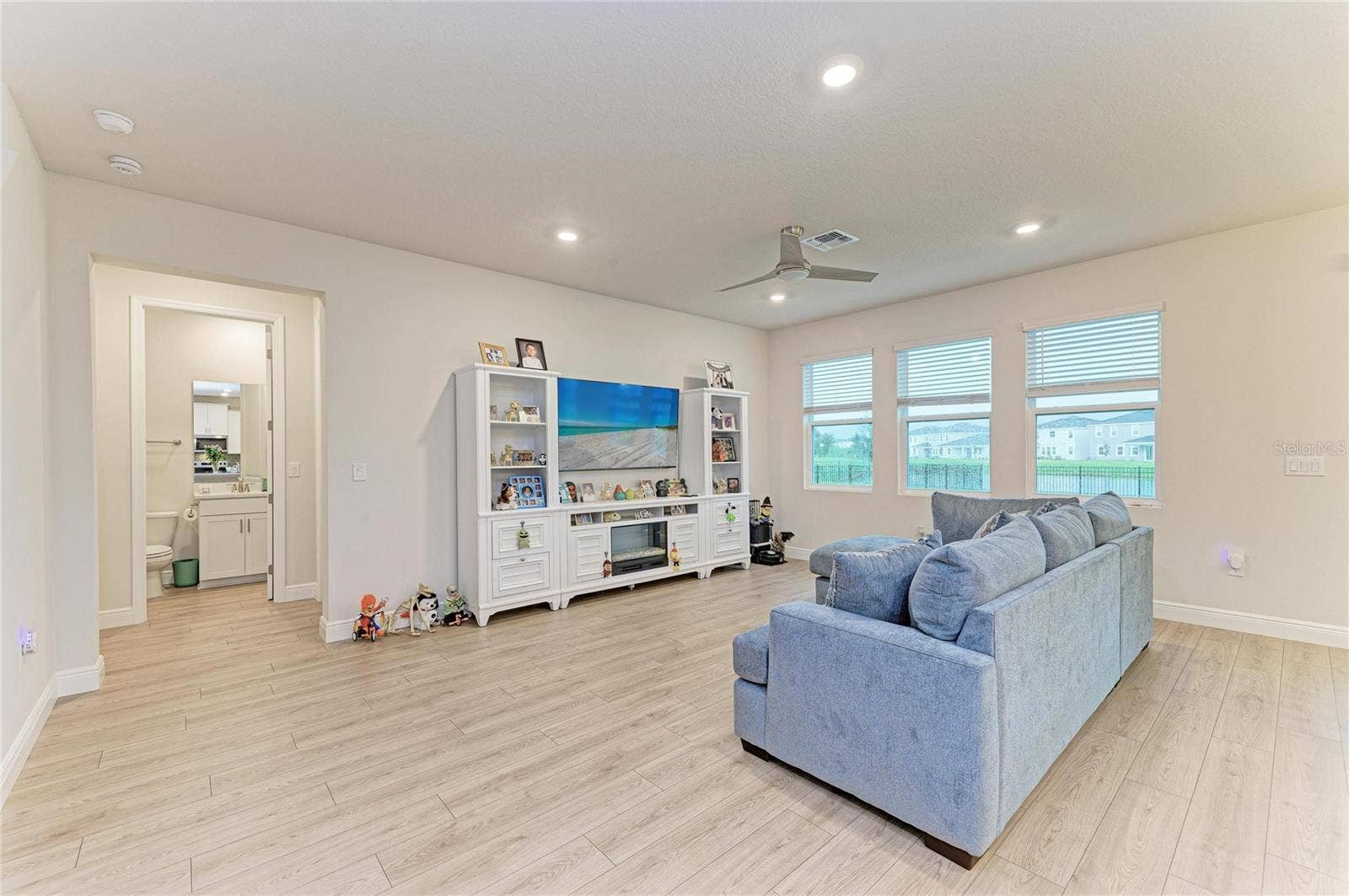 18211 THISTLEBERRY PLACE, Lakewood Ranch, FL 34211 18211 THISTLEBERRY PLACE, Lakewood Ranch, FL 34211