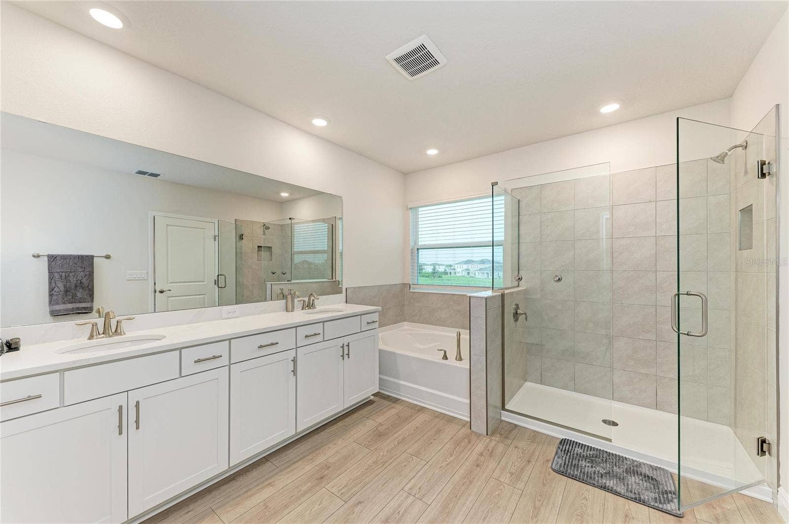 18211 THISTLEBERRY PLACE, Lakewood Ranch, FL 34211 18211 THISTLEBERRY PLACE, Lakewood Ranch, FL 34211