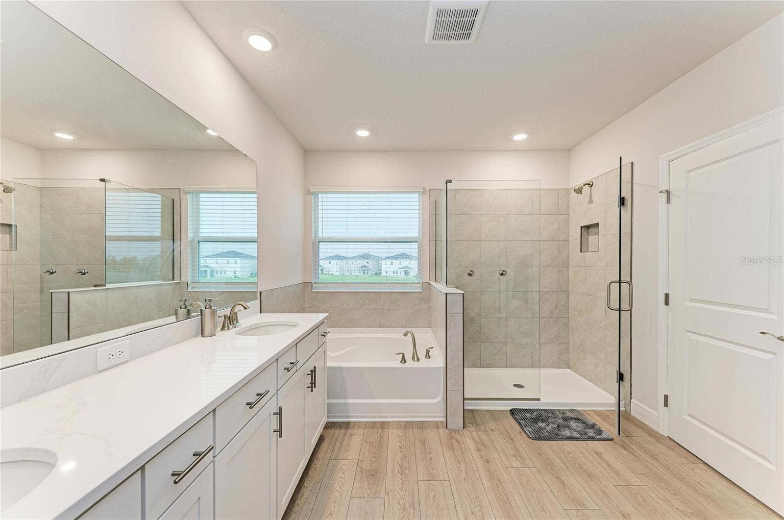 18211 THISTLEBERRY PLACE, Lakewood Ranch, FL 34211 18211 THISTLEBERRY PLACE, Lakewood Ranch, FL 34211