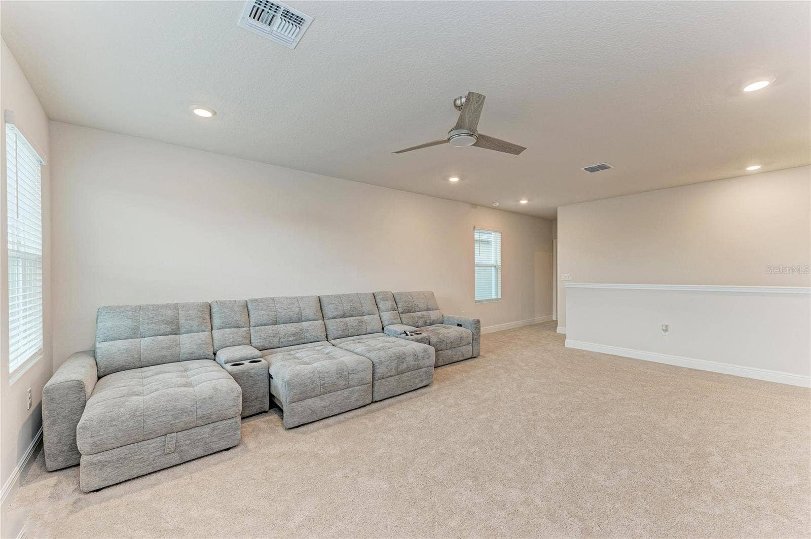 18211 THISTLEBERRY PLACE, Lakewood Ranch, FL 34211 18211 THISTLEBERRY PLACE, Lakewood Ranch, FL 34211