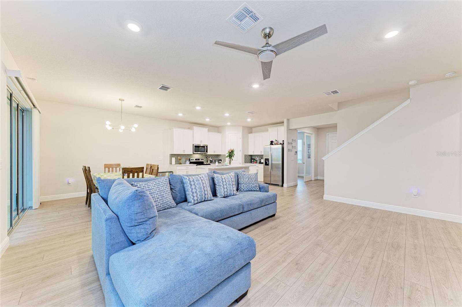 18211 THISTLEBERRY PLACE, Lakewood Ranch, FL 34211 18211 THISTLEBERRY PLACE, Lakewood Ranch, FL 34211