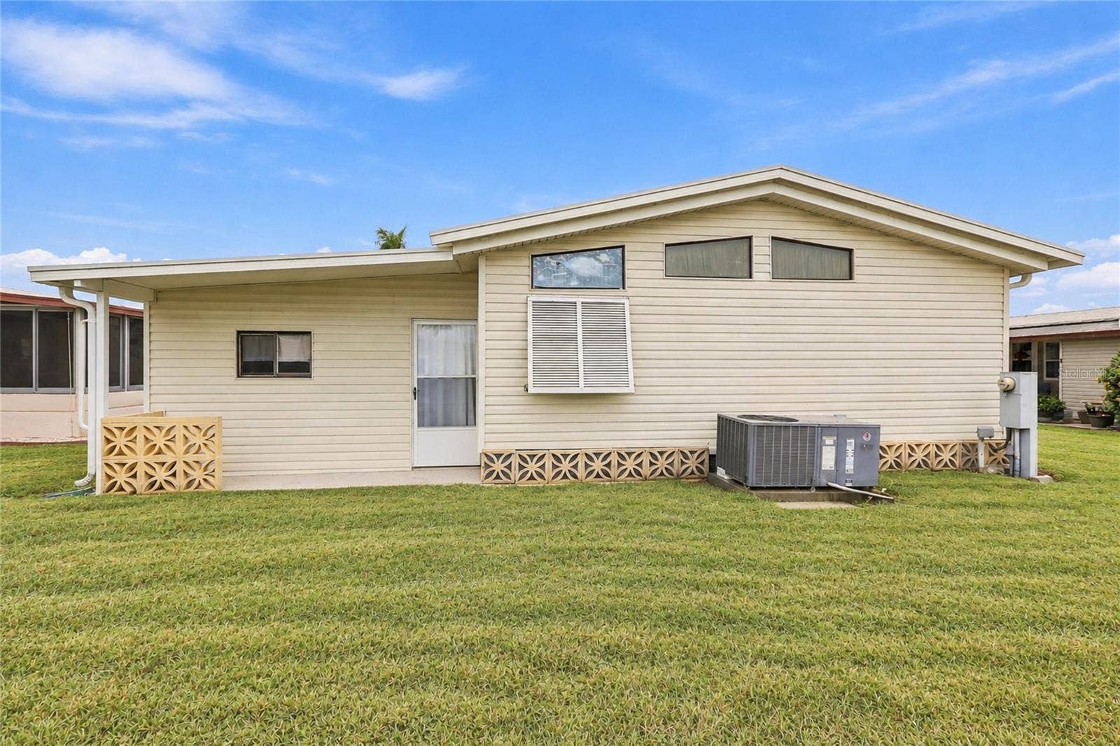 266 CAMELOT DRIVE, Nokomis, FL 34275 266 CAMELOT DRIVE, Nokomis, FL 34275