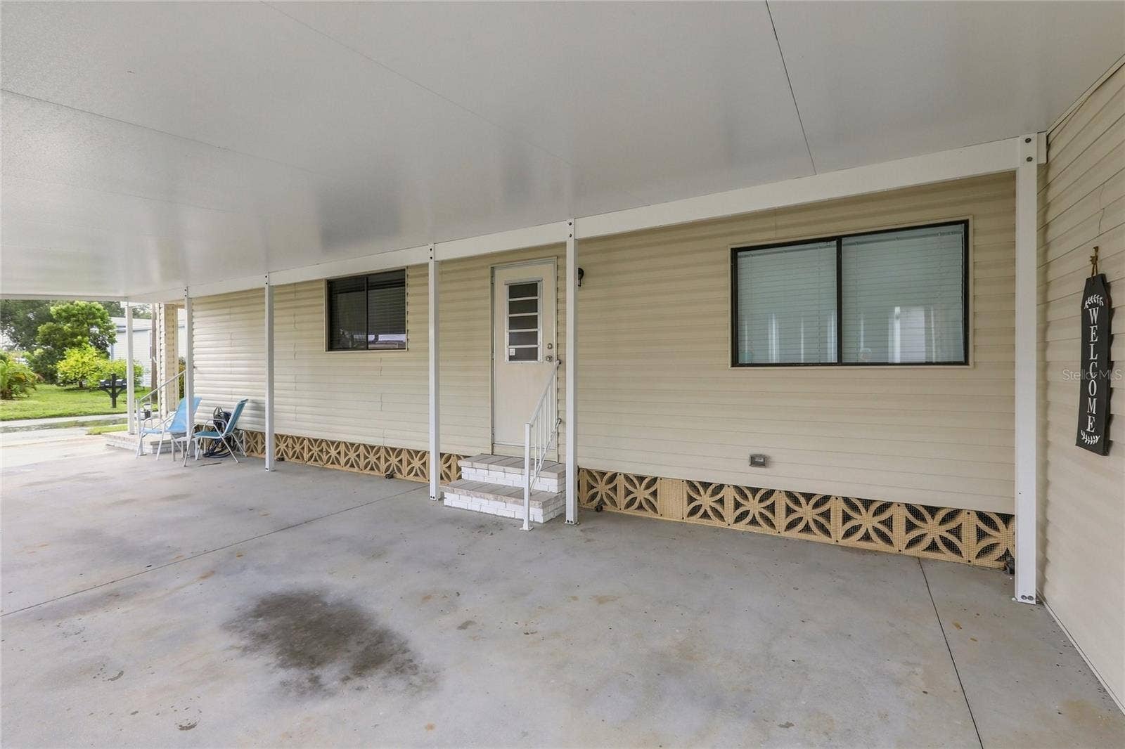266 CAMELOT DRIVE, Nokomis, FL 34275 266 CAMELOT DRIVE, Nokomis, FL 34275