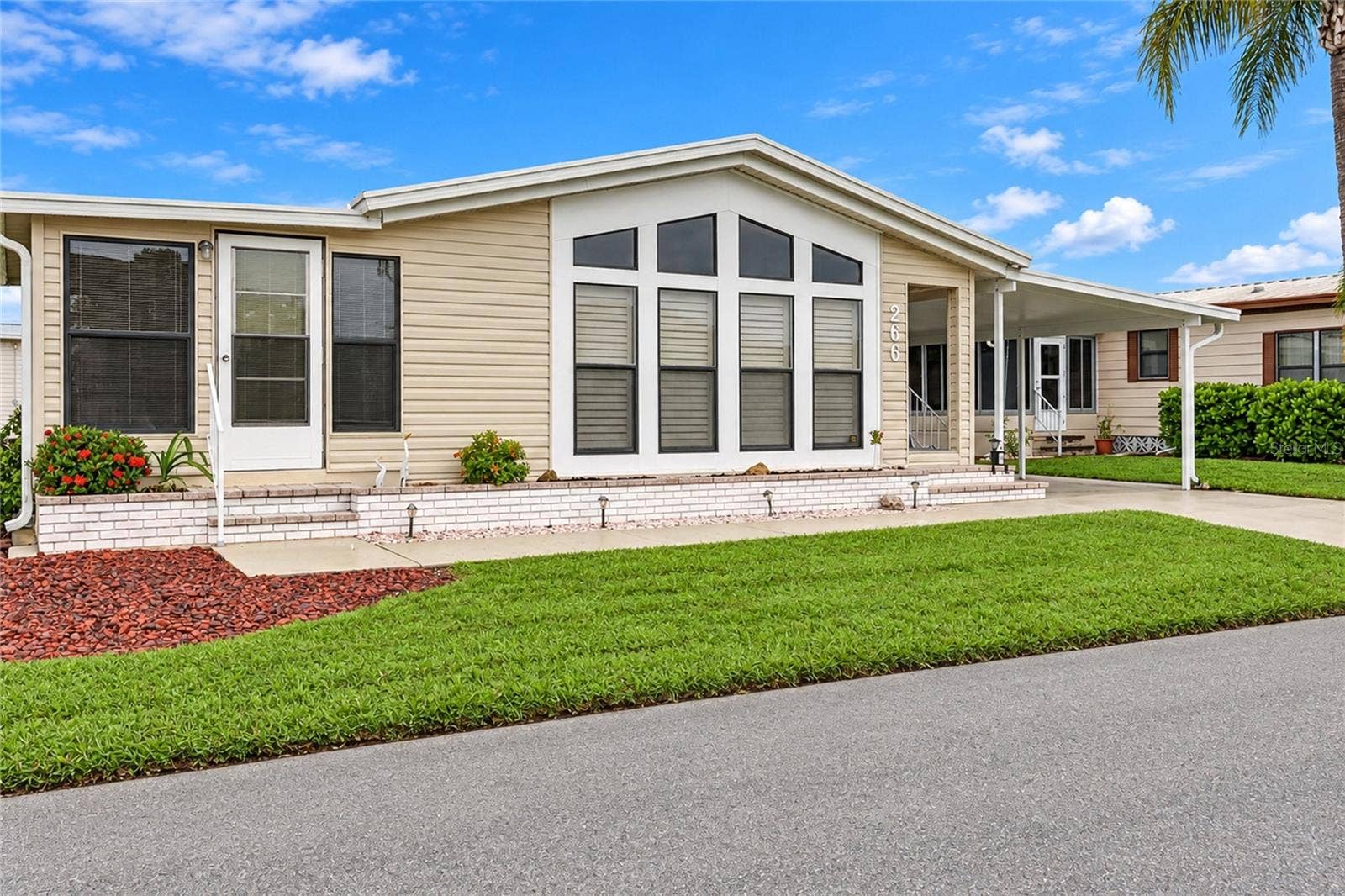 266 CAMELOT DRIVE, Nokomis, FL 34275 266 CAMELOT DRIVE, Nokomis, FL 34275