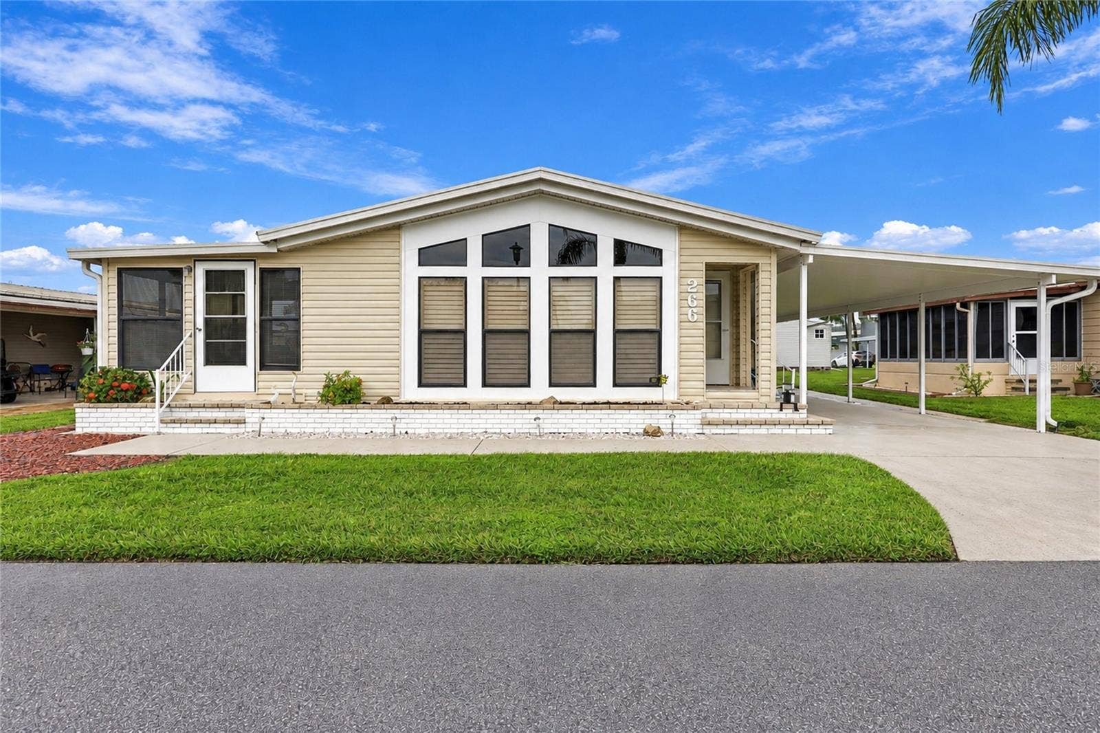 266 CAMELOT DRIVE, Nokomis, FL 34275 266 CAMELOT DRIVE, Nokomis, FL 34275