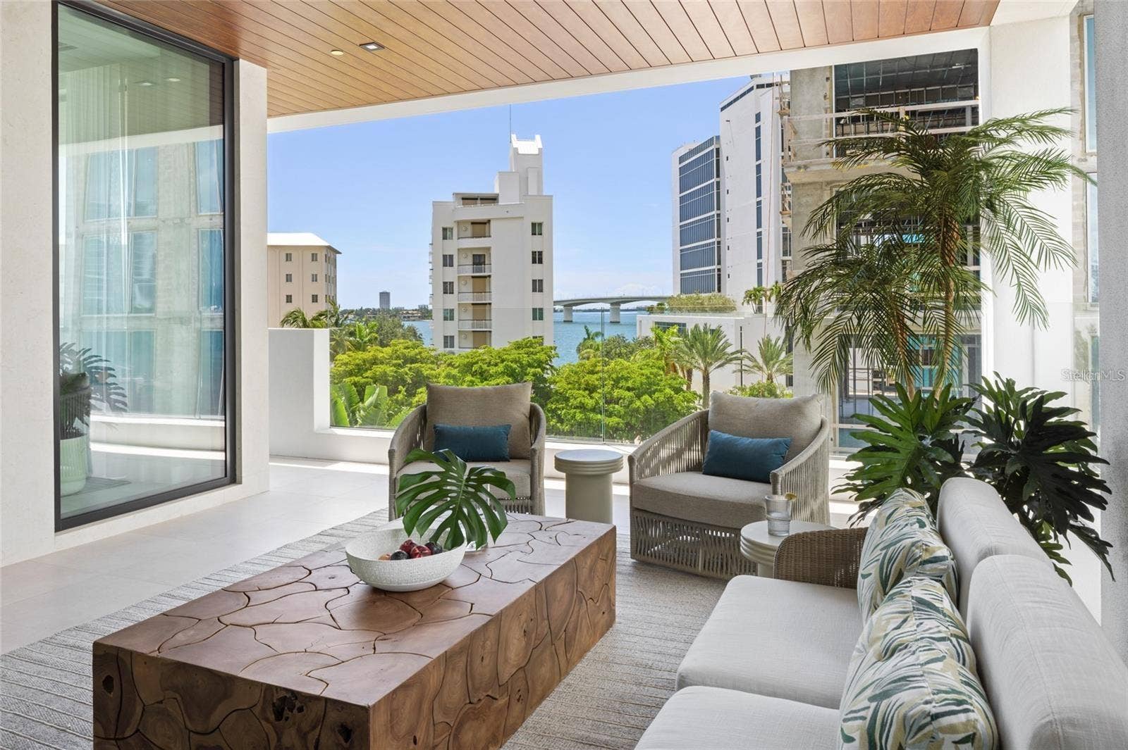 509 GOLDEN GATE POINT, #3, Sarasota, FL 34236