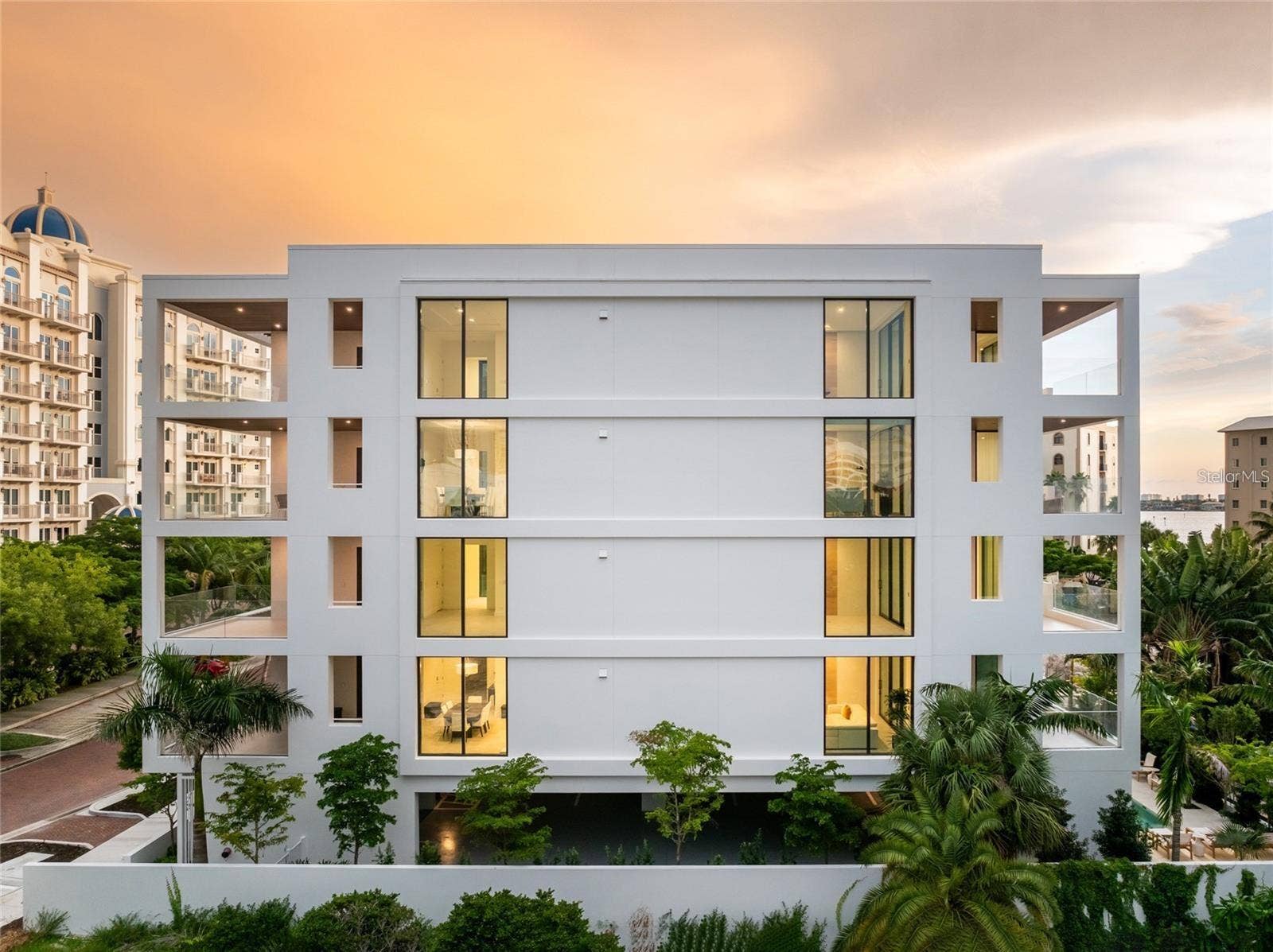 509 GOLDEN GATE POINT, #3, Sarasota, FL 34236