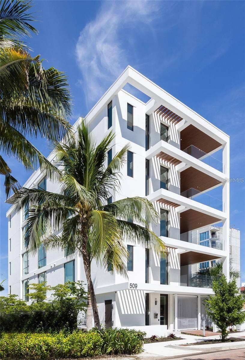 Property photo for 509 GOLDEN GATE POINT, #3, Sarasota, FL