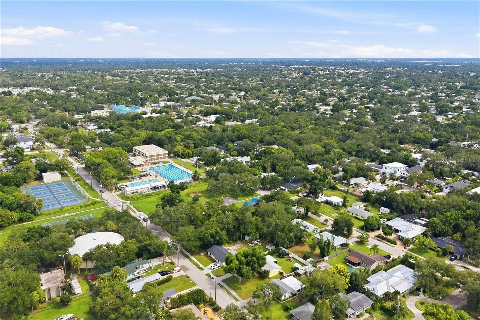 2533 HAWTHORNE STREET, Sarasota, FL 34239 2533 HAWTHORNE STREET, Sarasota, FL 34239