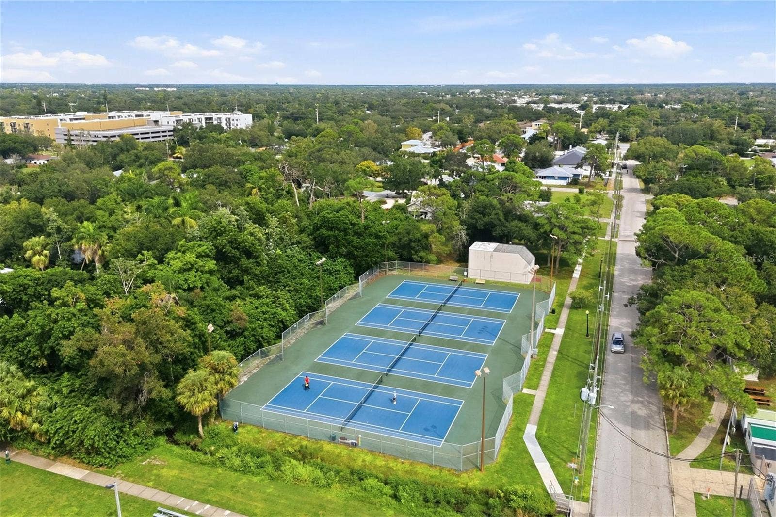 2533 HAWTHORNE STREET, Sarasota, FL 34239 2533 HAWTHORNE STREET, Sarasota, FL 34239