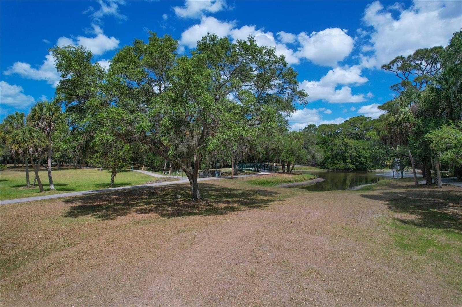 2533 HAWTHORNE STREET, Sarasota, FL 34239 2533 HAWTHORNE STREET, Sarasota, FL 34239