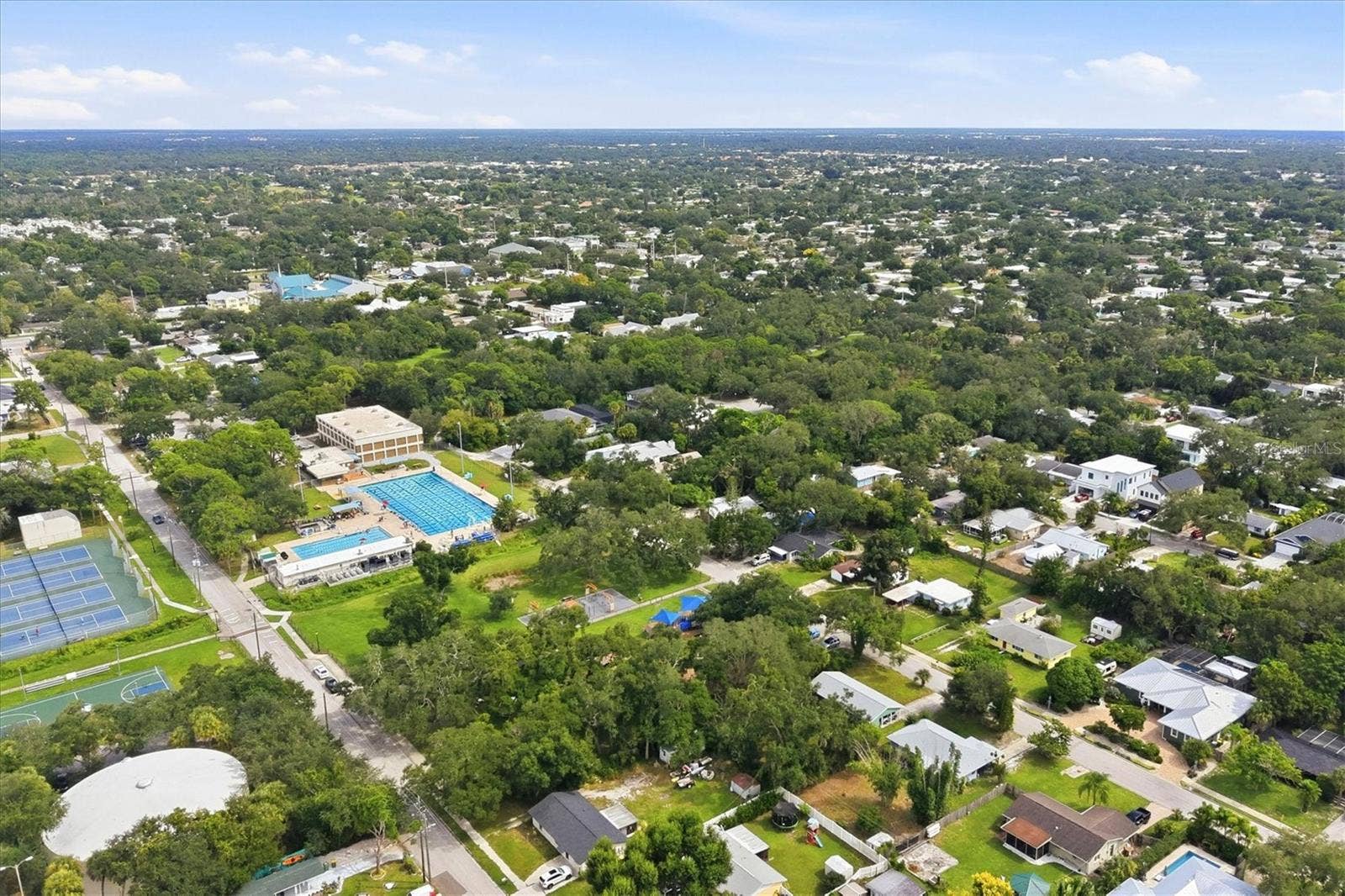 2533 HAWTHORNE STREET, Sarasota, FL 34239 2533 HAWTHORNE STREET, Sarasota, FL 34239