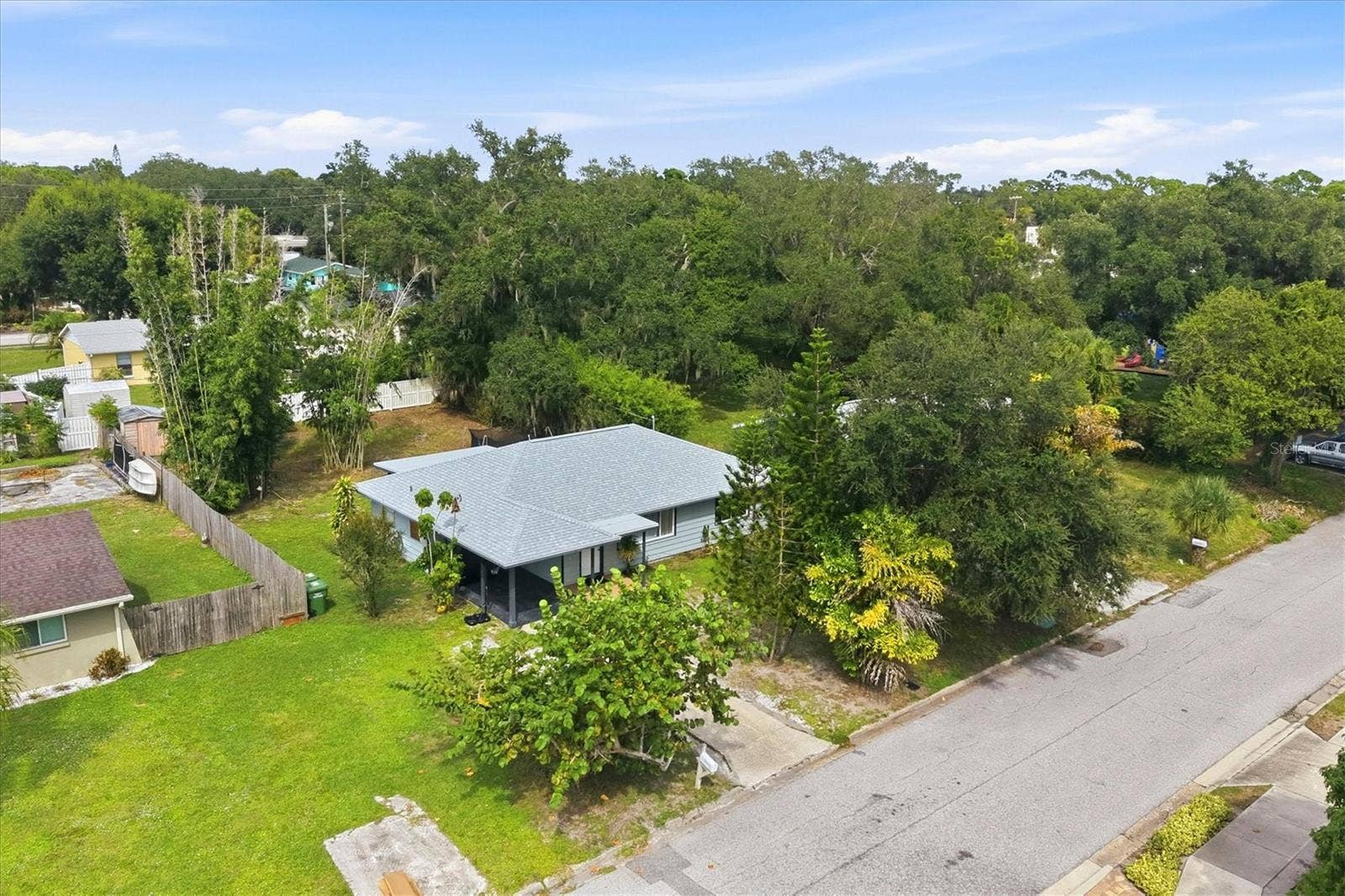2533 HAWTHORNE STREET, Sarasota, FL 34239 2533 HAWTHORNE STREET, Sarasota, FL 34239