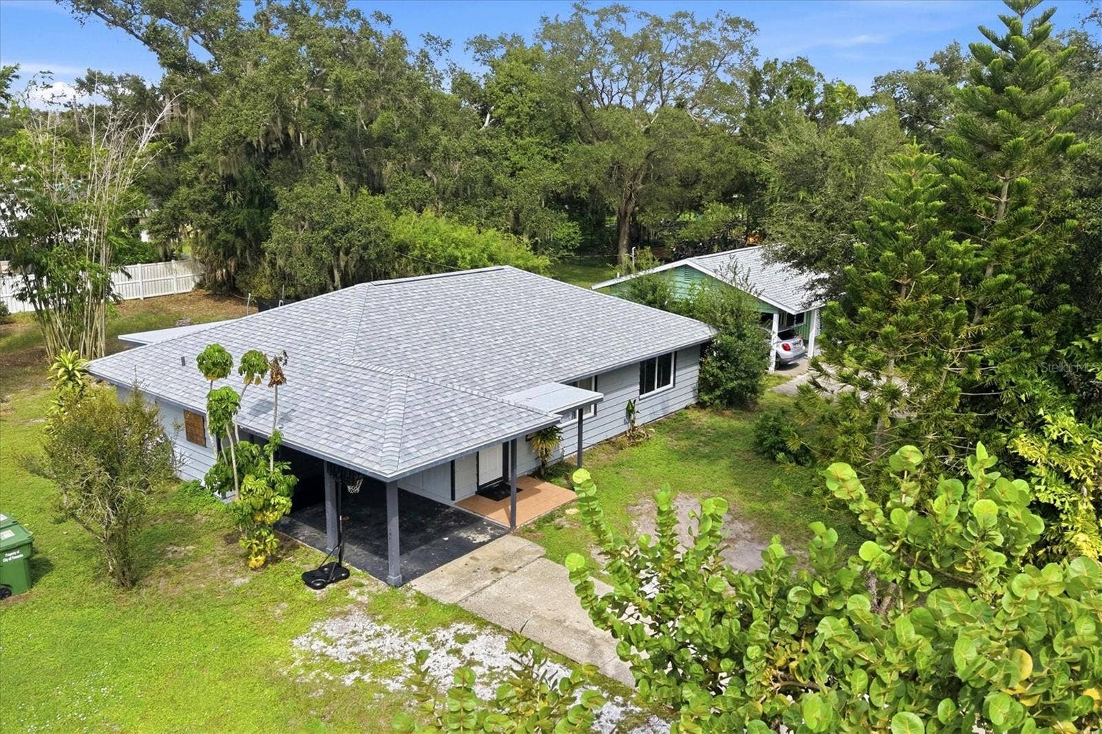 2533 HAWTHORNE STREET, Sarasota, FL 34239 2533 HAWTHORNE STREET, Sarasota, FL 34239