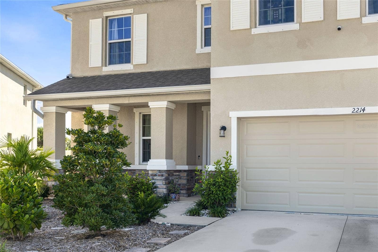 2214 MARSH HARBOUR LOOP, Bradenton, FL 34208 Front Patio