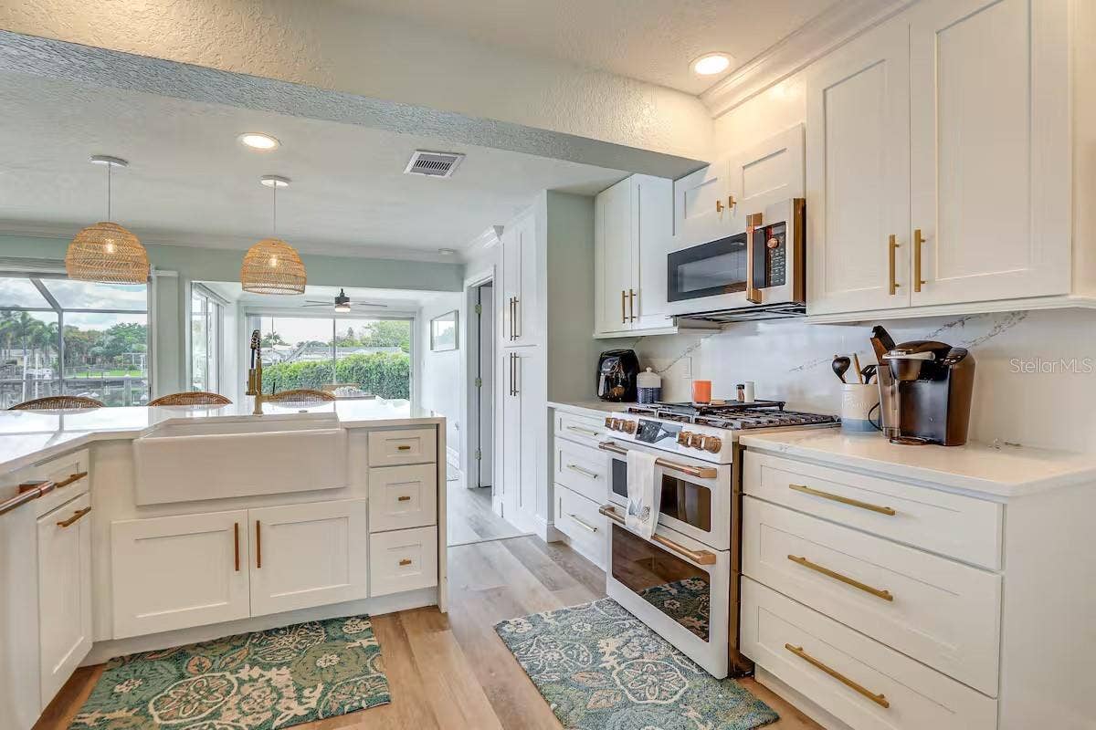 924 ARLINGTON ROAD, Palmetto, FL 34221