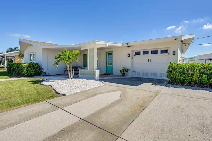 924 ARLINGTON ROAD, Palmetto, FL 34221