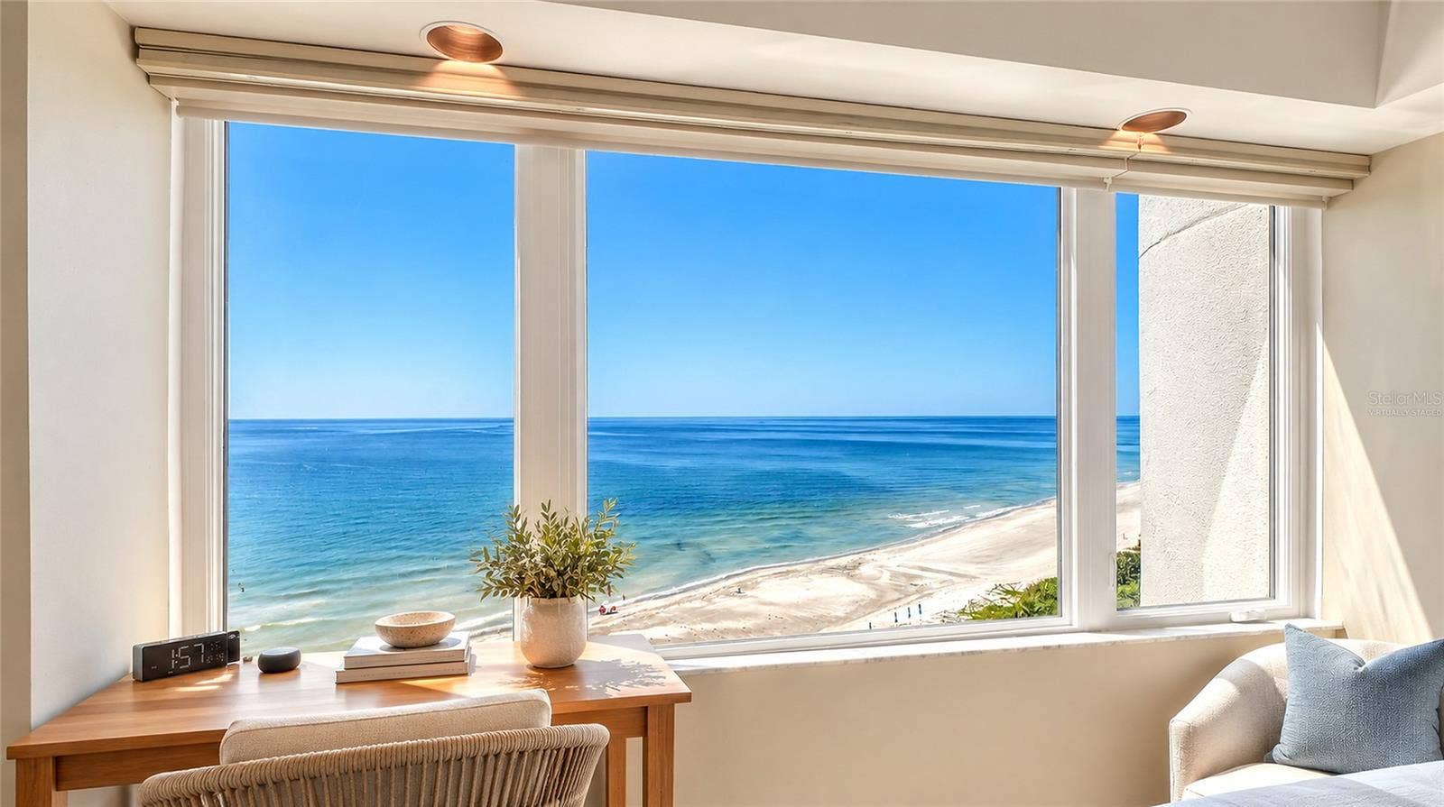775 LONGBOAT CLUB RD, 1008-1007, Longboat Key, FL 34228 *Virtually Staged