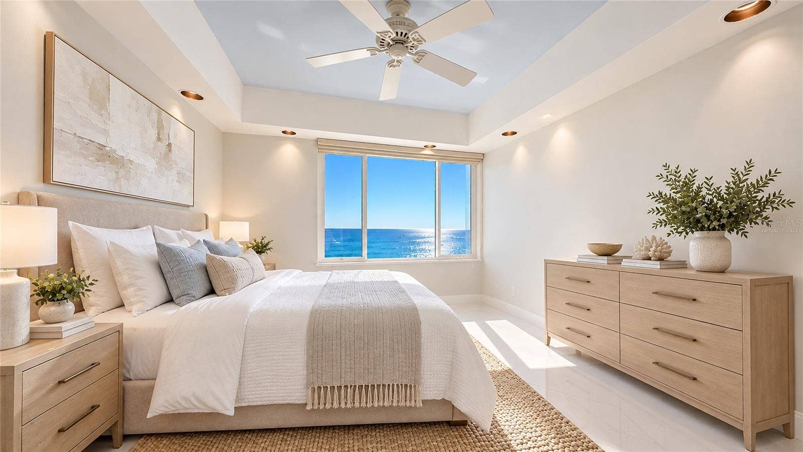 775 LONGBOAT CLUB RD, 1008-1007, Longboat Key, FL 34228 *Virtually Staged