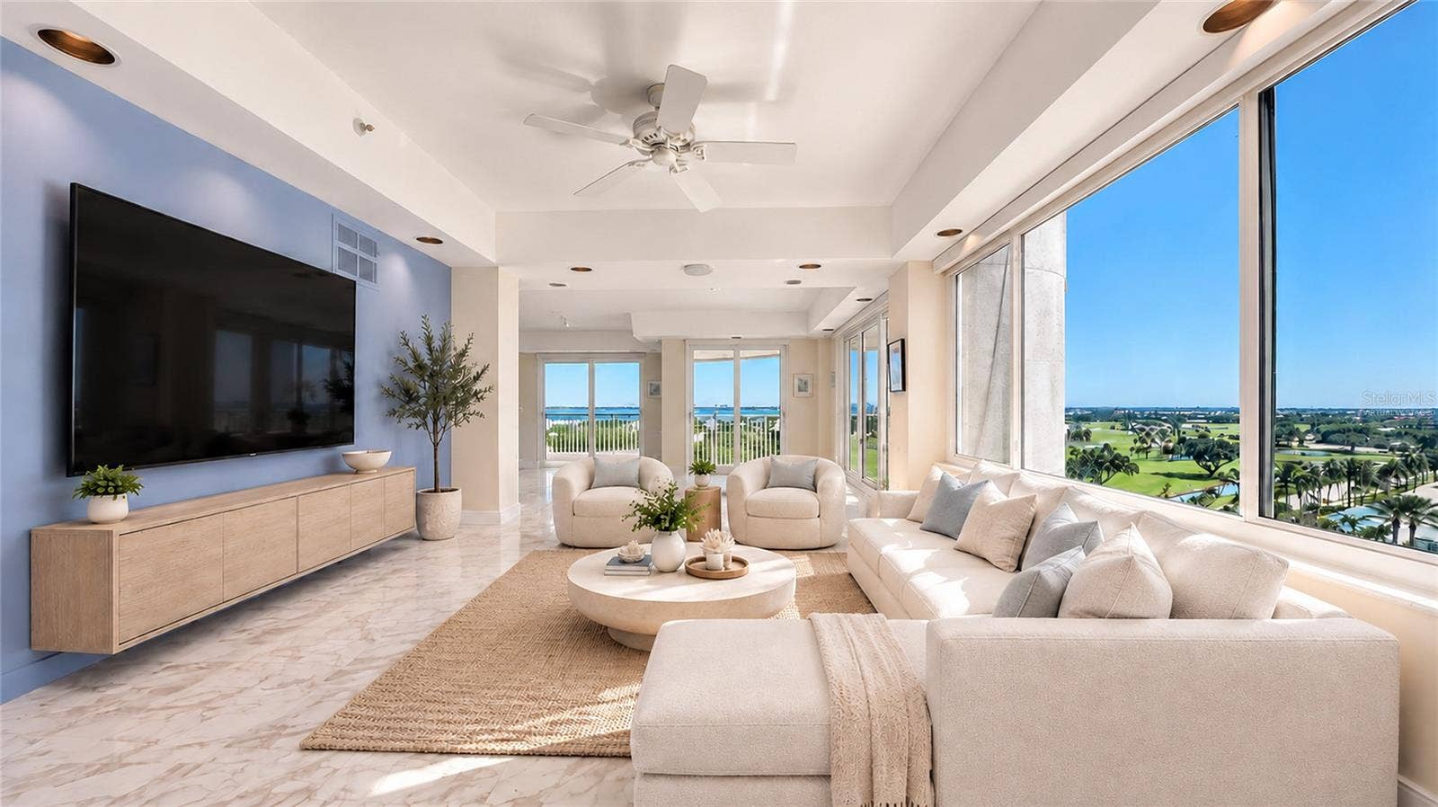 775 LONGBOAT CLUB RD, 1008-1007, Longboat Key, FL 34228 *Virtually Staged