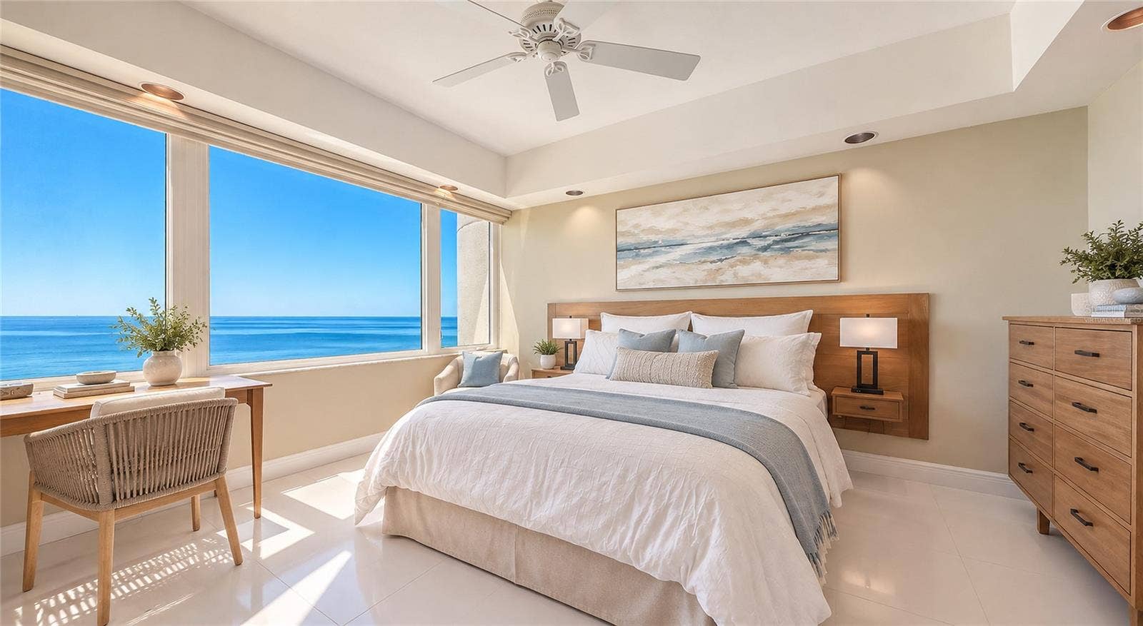 775 LONGBOAT CLUB RD, 1008-1007, Longboat Key, FL 34228 *Virtually Staged