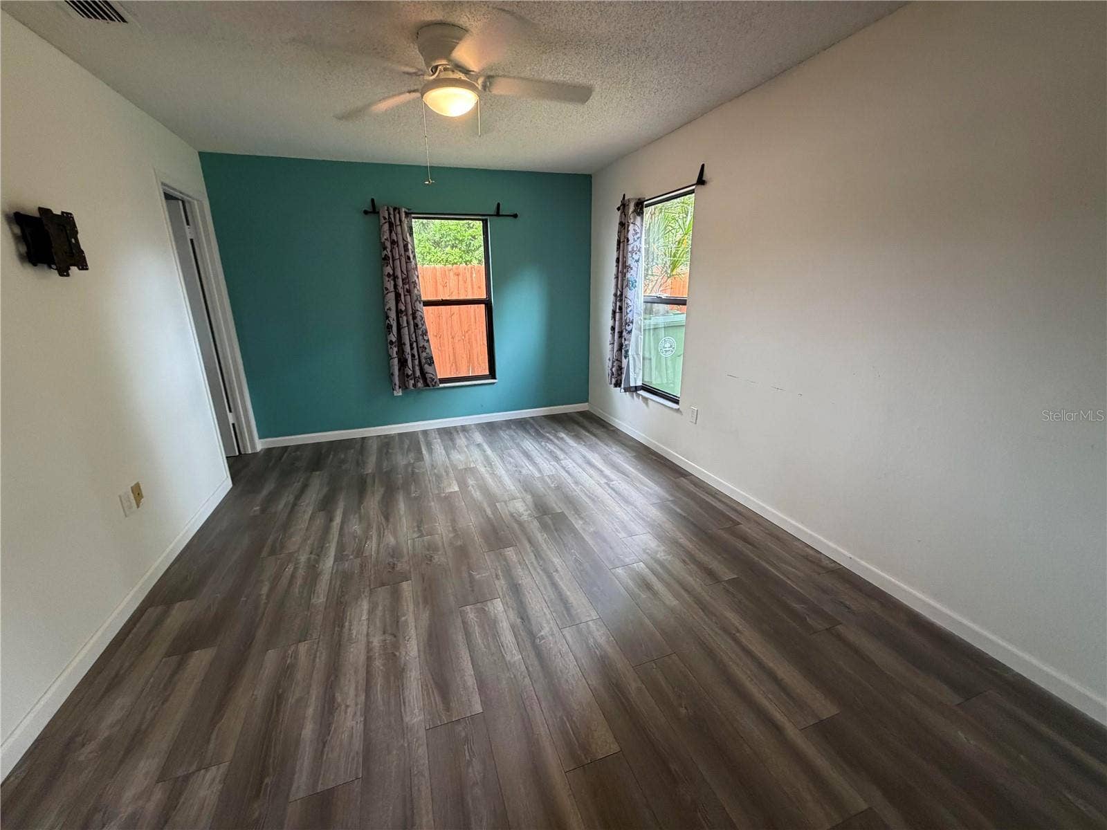 2006 7TH AVENUE W, #B, Bradenton, FL 34205 2006 7TH AVENUE W, #B, Bradenton, FL 34205