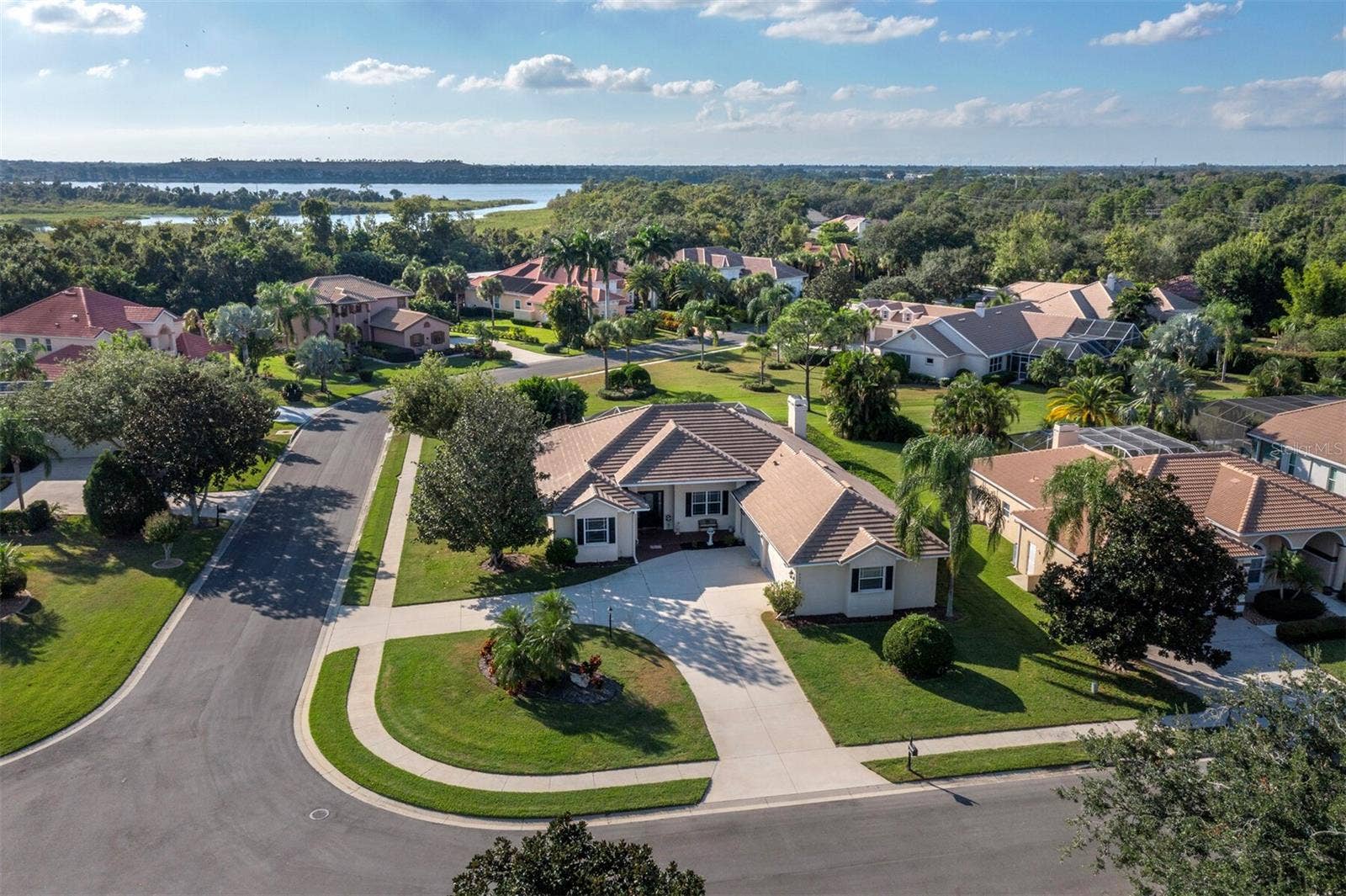 6643 BUTLERS CREST DRIVE, Bradenton, FL 34203 6643 BUTLERS CREST DRIVE, Bradenton, FL 34203