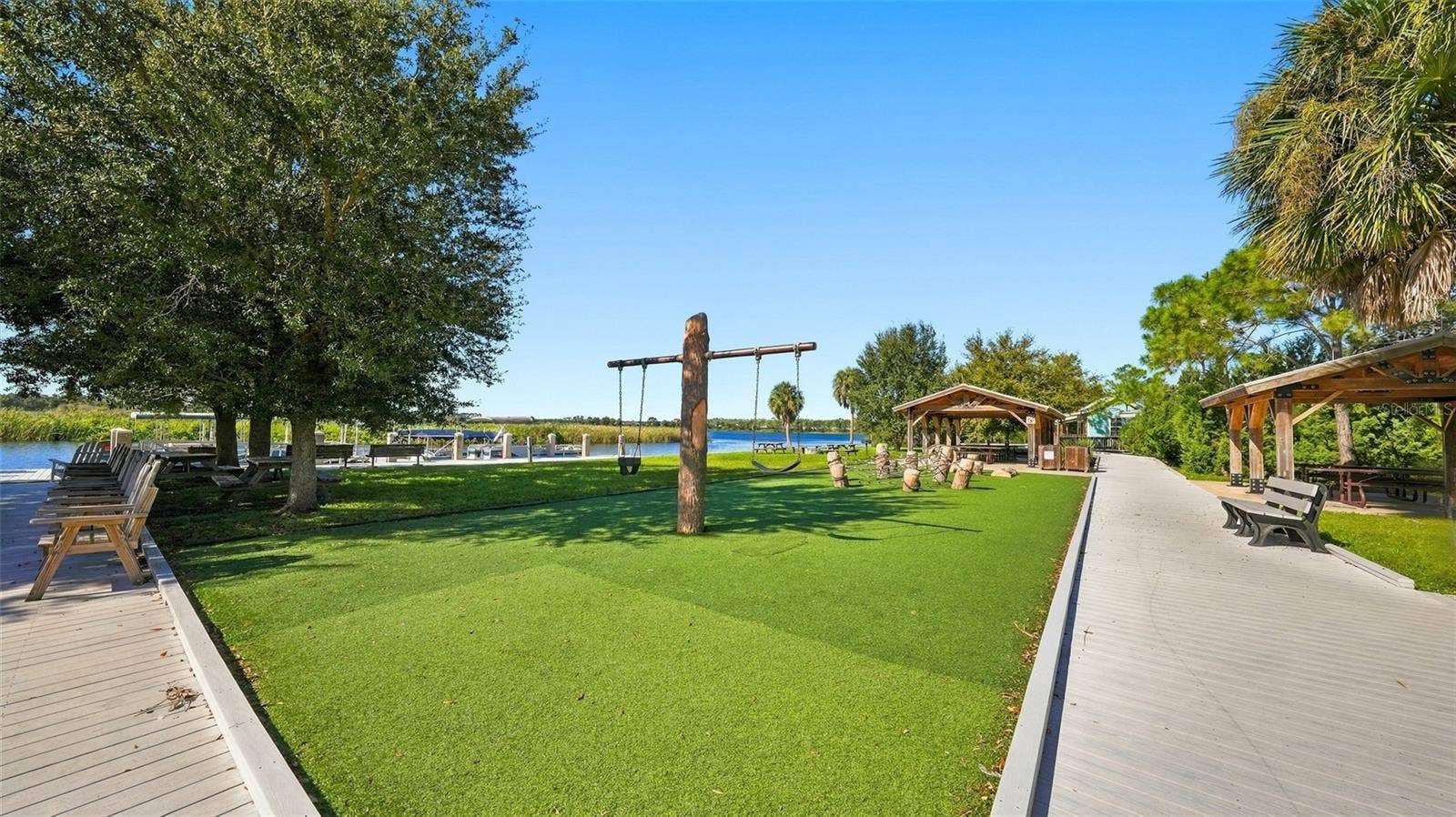 6618 68TH STREET E, Bradenton, FL 34203 6618 68TH STREET E, Bradenton, FL 34203