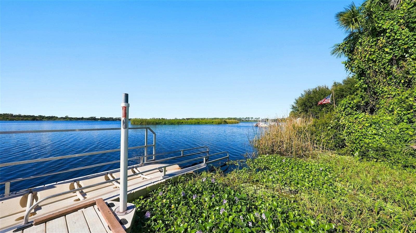 6618 68TH STREET E, Bradenton, FL 34203 6618 68TH STREET E, Bradenton, FL 34203