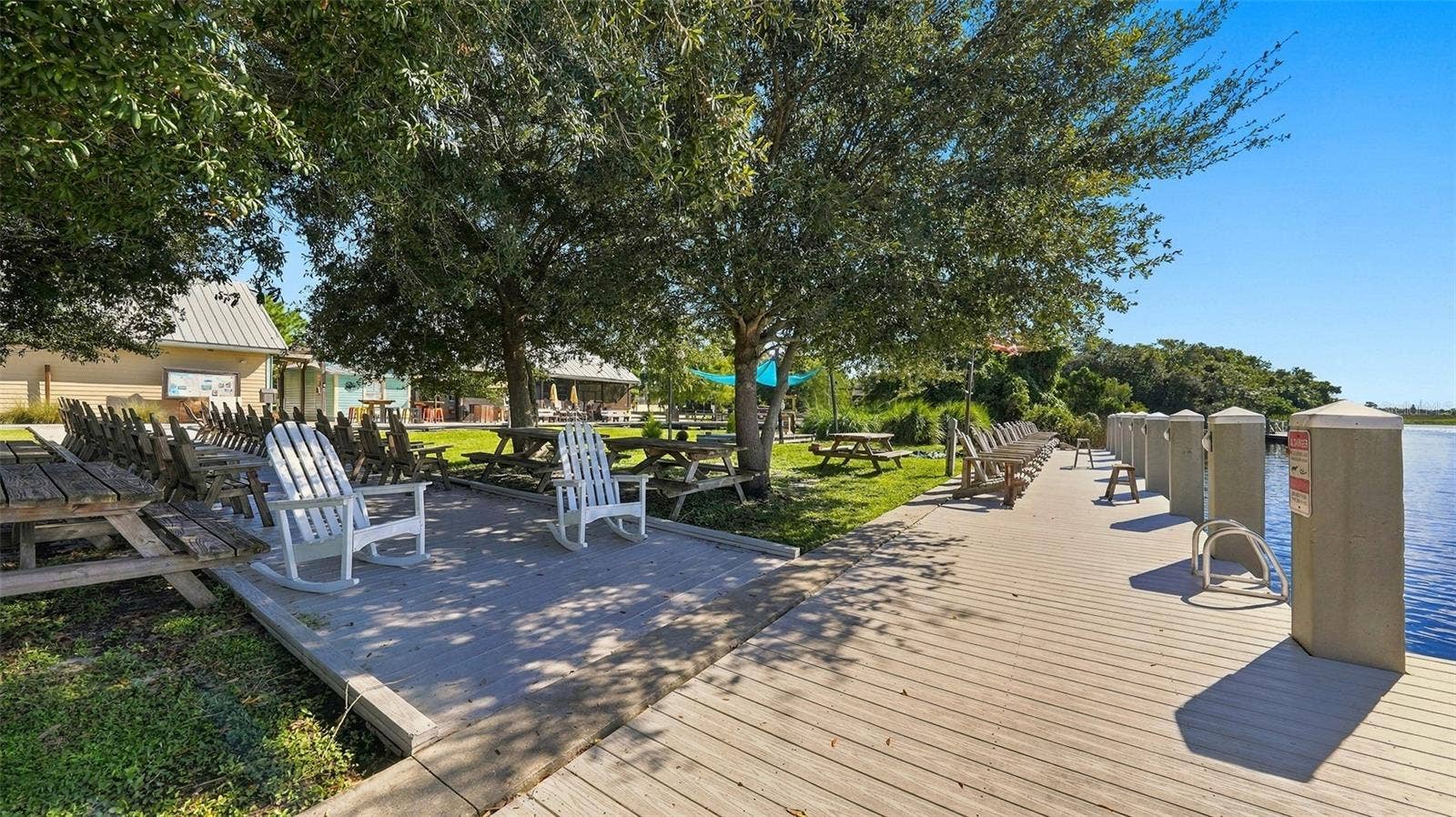 6618 68TH STREET E, Bradenton, FL 34203 6618 68TH STREET E, Bradenton, FL 34203
