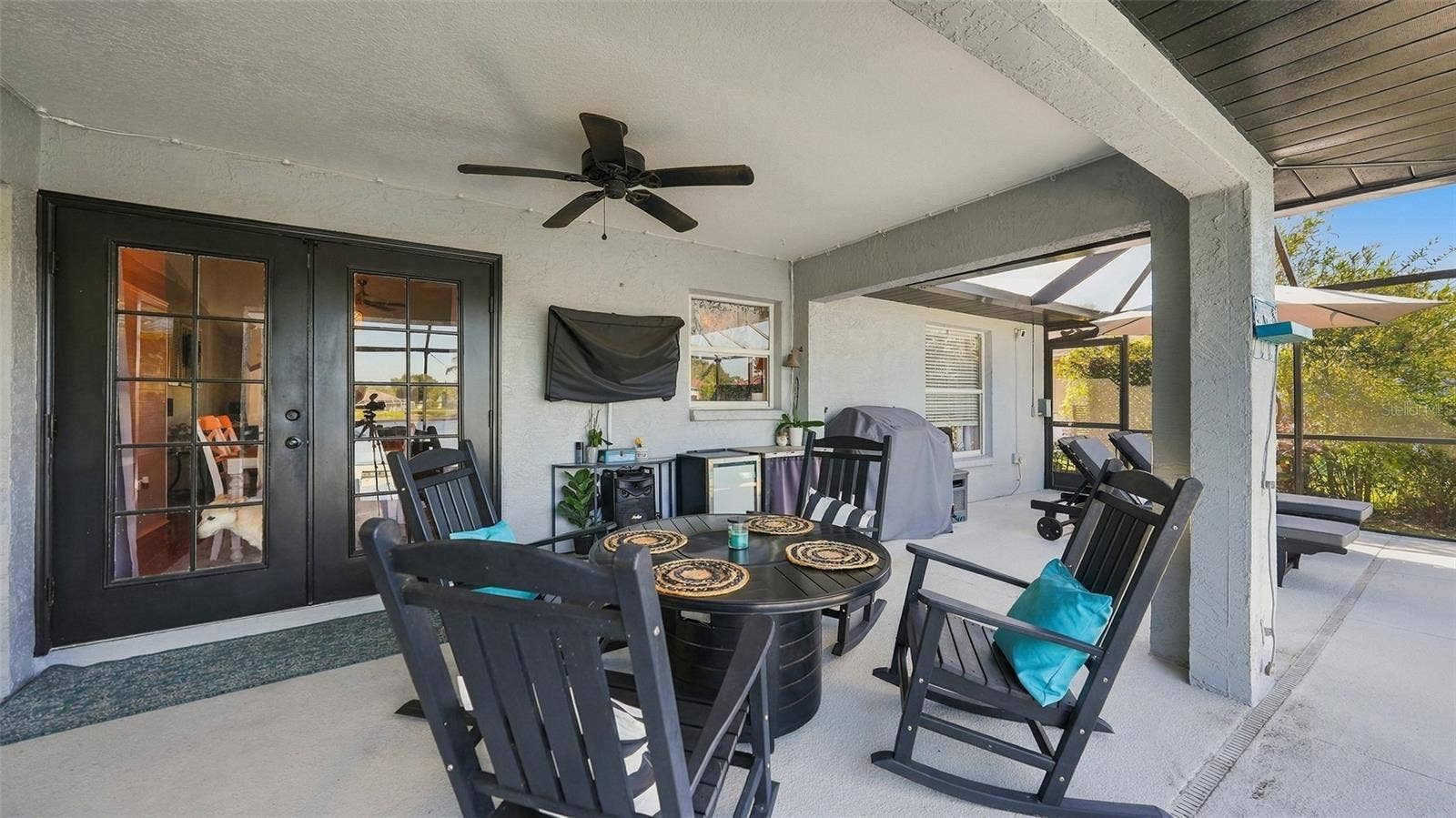 6618 68TH STREET E, Bradenton, FL 34203 6618 68TH STREET E, Bradenton, FL 34203