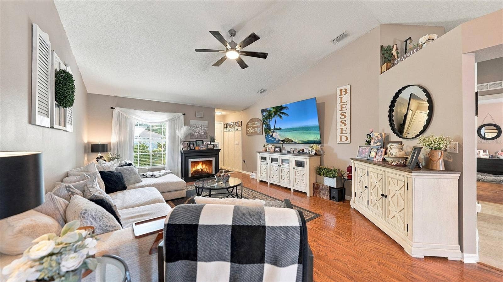 6618 68TH STREET E, Bradenton, FL 34203 6618 68TH STREET E, Bradenton, FL 34203