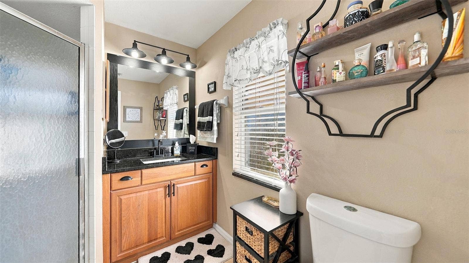 6618 68TH STREET E, Bradenton, FL 34203 6618 68TH STREET E, Bradenton, FL 34203