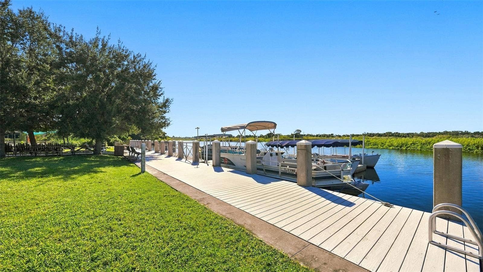6618 68TH STREET E, Bradenton, FL 34203 6618 68TH STREET E, Bradenton, FL 34203