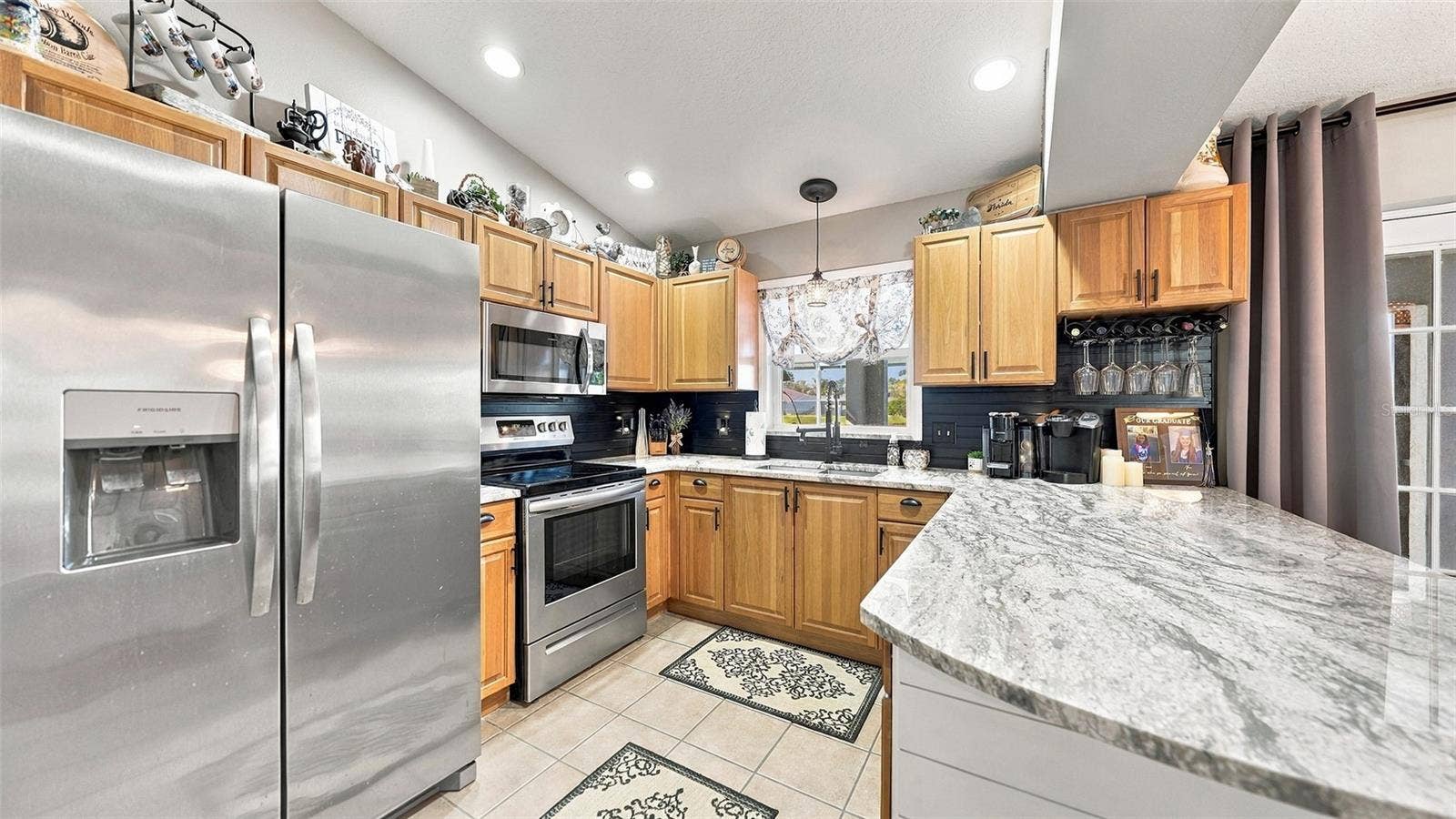 6618 68TH STREET E, Bradenton, FL 34203 6618 68TH STREET E, Bradenton, FL 34203
