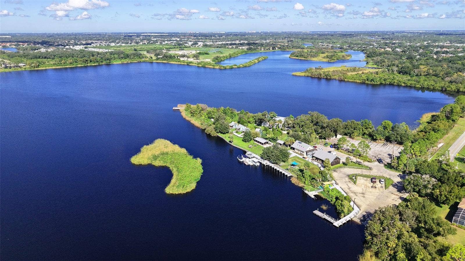 6618 68TH STREET E, Bradenton, FL 34203 6618 68TH STREET E, Bradenton, FL 34203