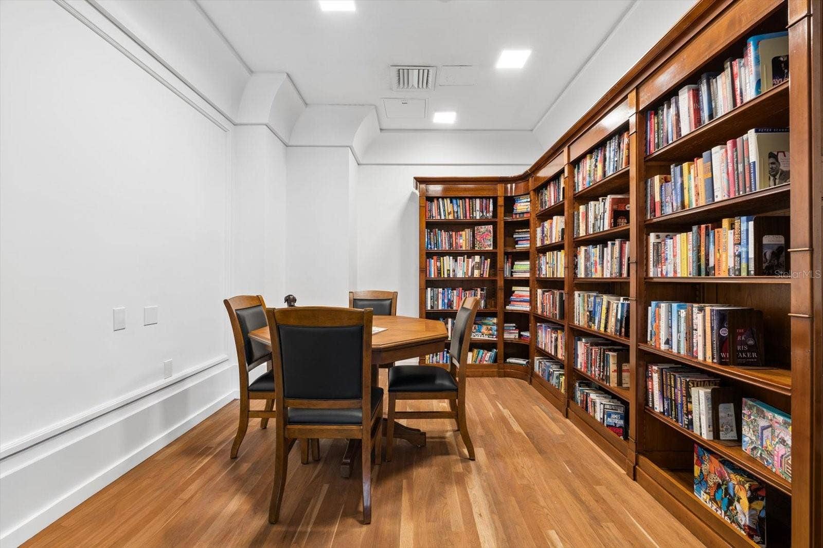 1350 MAIN STREET, #1703, Sarasota, FL 34236 Library