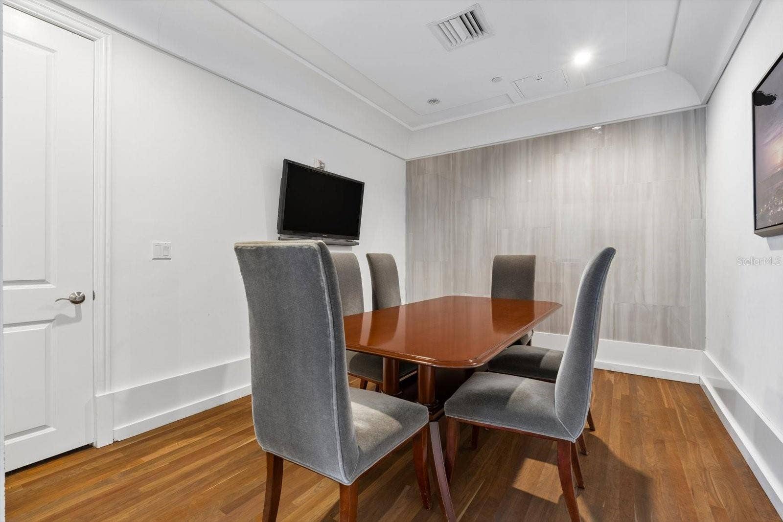 1350 MAIN STREET, #1703, Sarasota, FL 34236 Meeting room