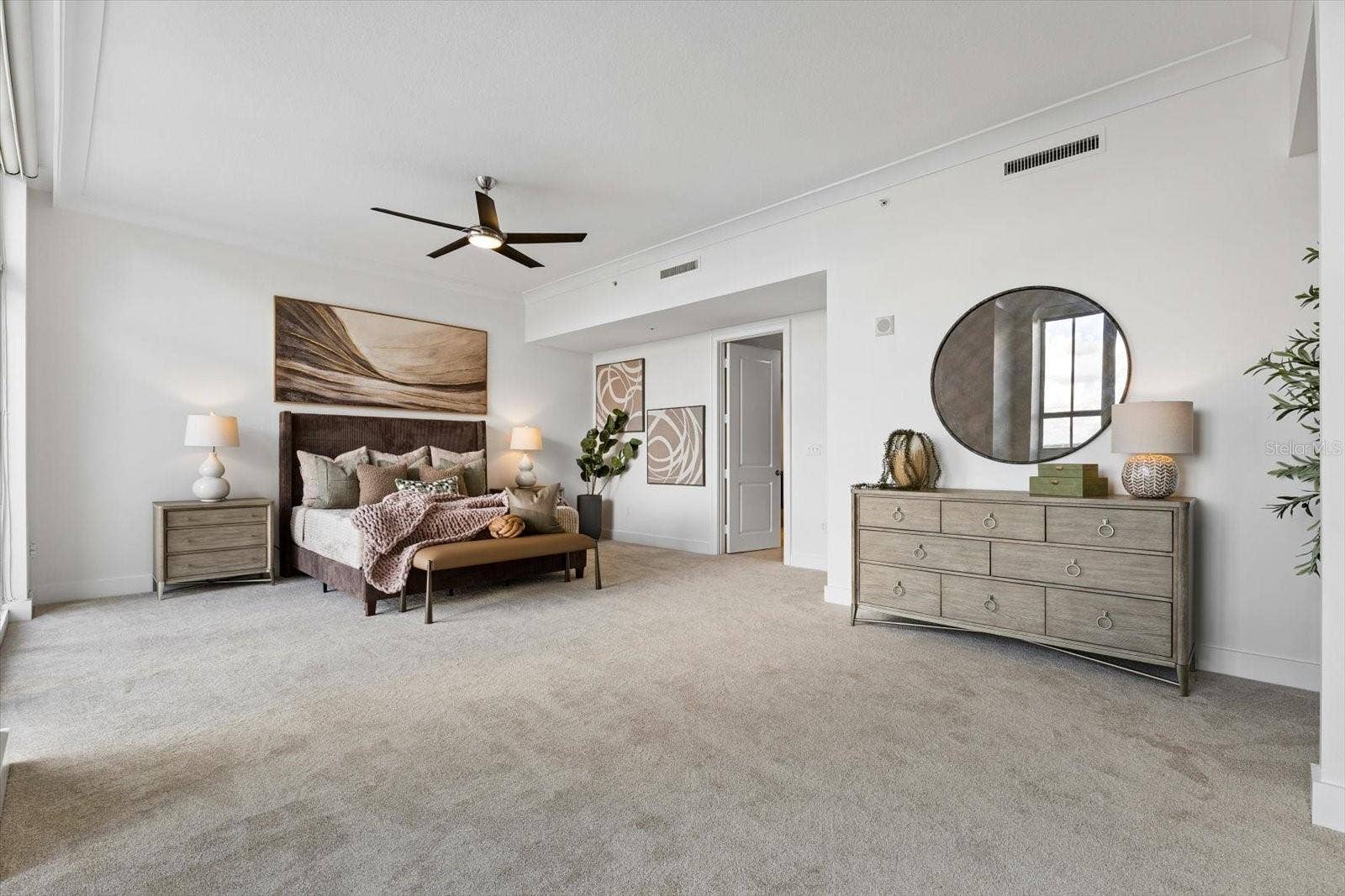 1350 MAIN STREET, #1703, Sarasota, FL 34236 Oversized primary bedroom