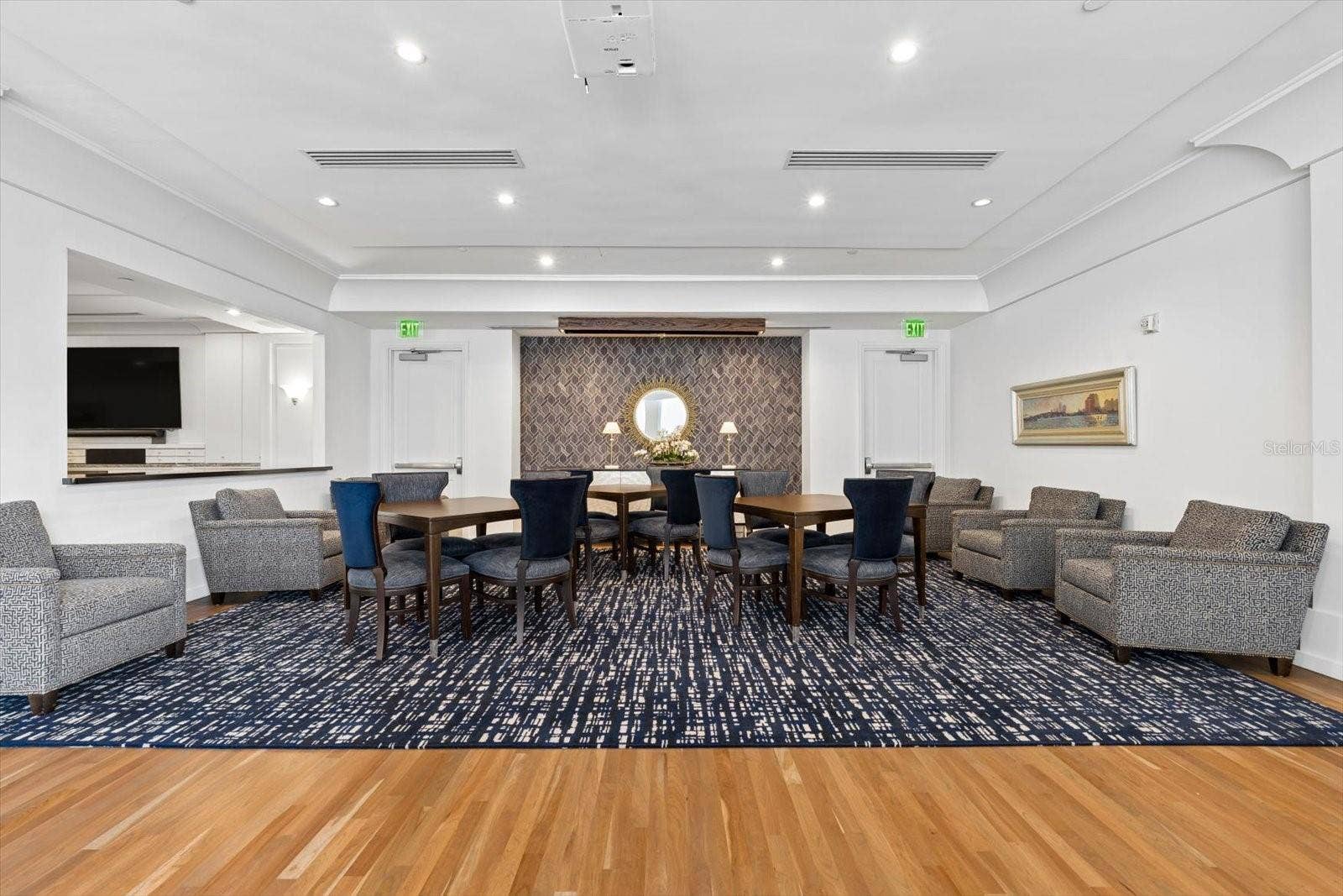 1350 MAIN STREET, #1703, Sarasota, FL 34236 Community area