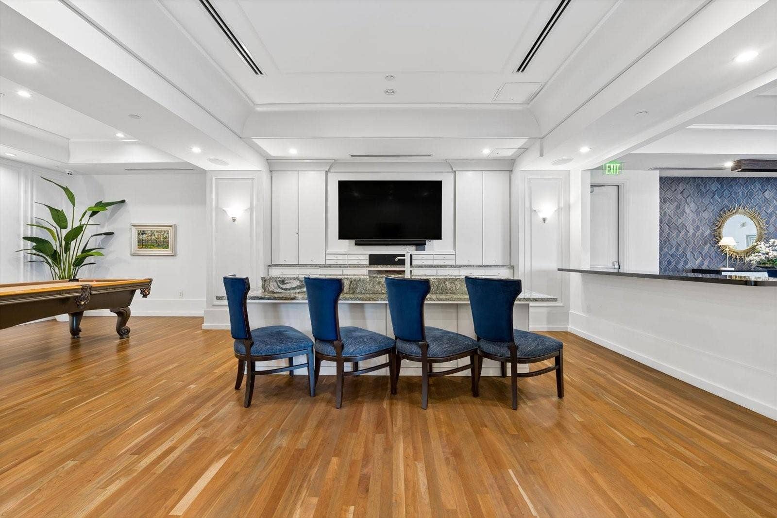 1350 MAIN STREET, #1703, Sarasota, FL 34236 Community area
