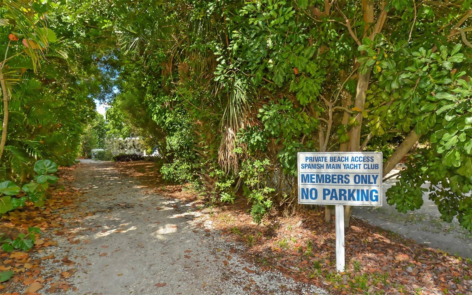 917 SPANISH DRIVE N, Longboat Key, FL 34228