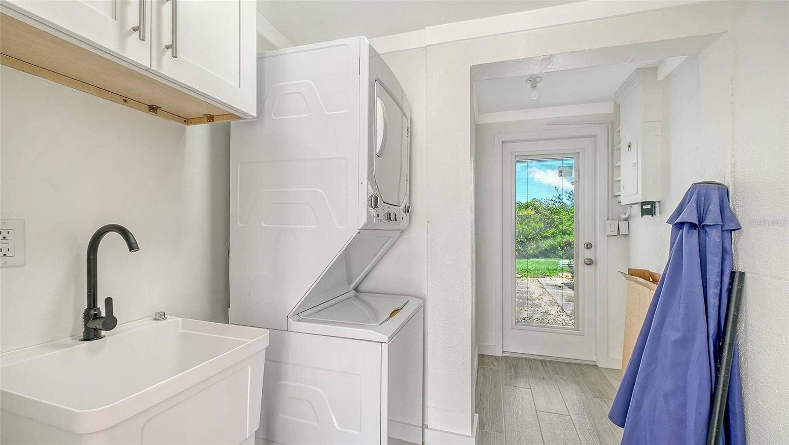 917 SPANISH DRIVE N, Longboat Key, FL 34228
