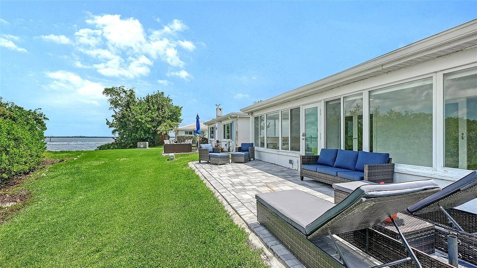 917 SPANISH DRIVE N, Longboat Key, FL 34228