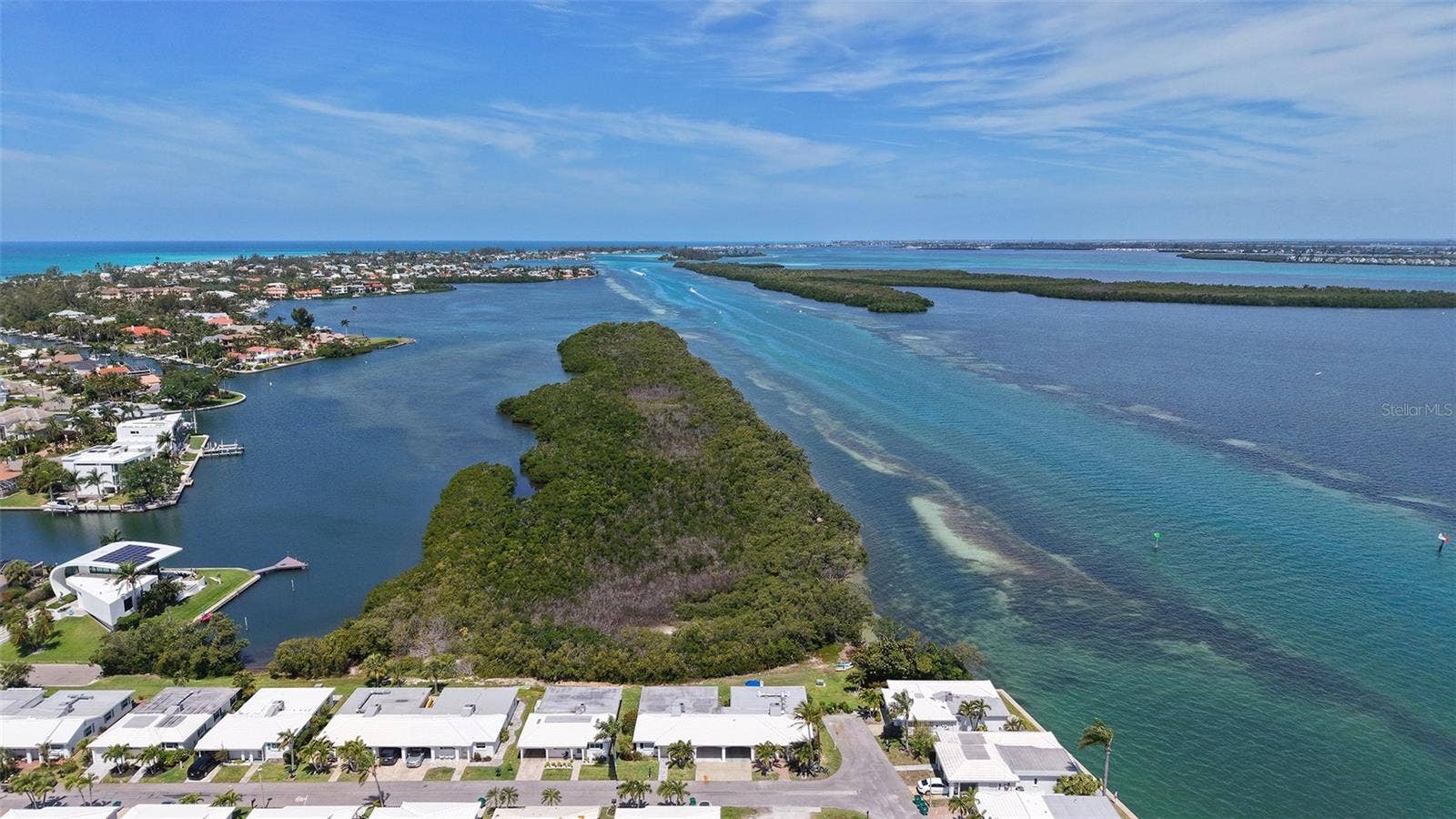 917 SPANISH DRIVE N, Longboat Key, FL 34228