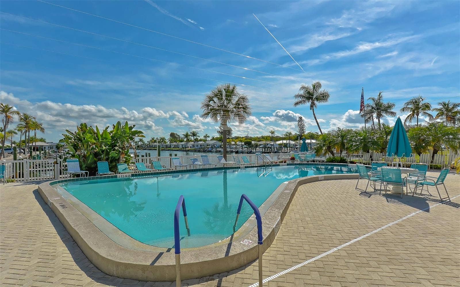 917 SPANISH DRIVE N, Longboat Key, FL 34228
