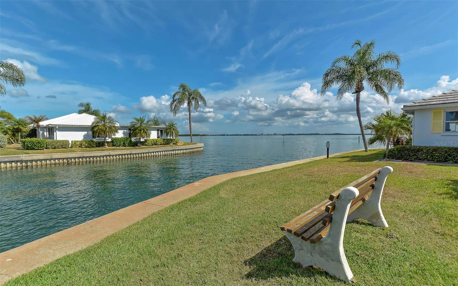 917 SPANISH DRIVE N, Longboat Key, FL 34228