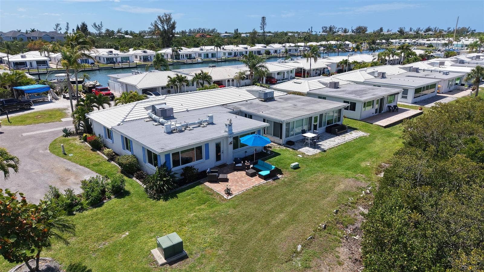 917 SPANISH DRIVE N, Longboat Key, FL 34228